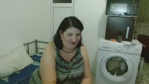 Snapshot of ridemerafsuzana chatting on January 28, 4:19 pm Ridemeraf online show from January 28, 4:19 pm