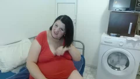 Snapshot of ridemerafsuzana chatting on January 25, 1:35 pm Ridemeraf online show from January 25, 1:35 pm