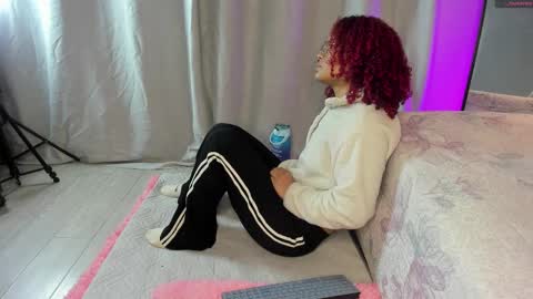 Snapshot of rihannadeep chatting on October 2, 10:09 am Sara online show from October 2, 10:09 am