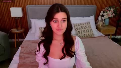 Snapshot of rihannariley chatting on October 6, 5:51 pm Rihanna online show from October 6, 5:51 pm