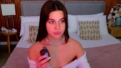 Snapshot of rihannariley chatting on October 18, 6:10 pm Rihanna online show from October 18, 6:10 pm