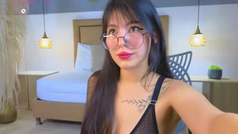 Riley Sierra online show from December 5, 12:22 pm