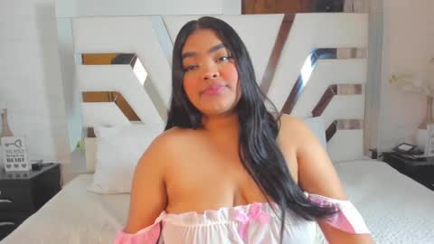 Snapshot of rileydolly chatting on September 23, 3:26 am RileyDolly online show from September 23, 3:26 am