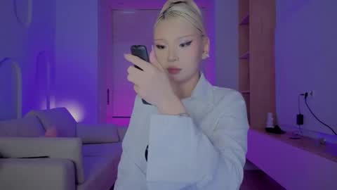 Snapshot of rileymee chatting on September 23, 12:58 pm rileymee online show from September 23, 12:58 pm