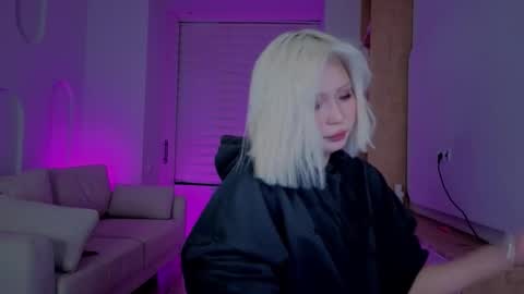 Snapshot of rileymee chatting on September 30, 12:55 pm rileymee online show from September 30, 12:55 pm