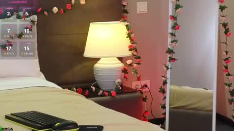 Rina online show from March 2, 7:15 am