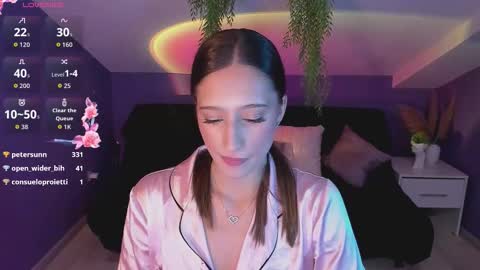 Emilia online show from September 12, 3:30 pm