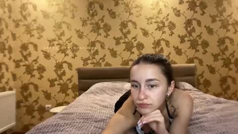 Riri online show from October 14, 5:37 pm