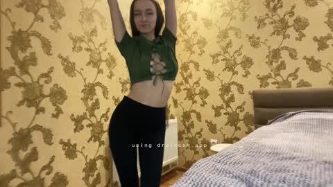 Riri online show from October 3, 5:29 pm