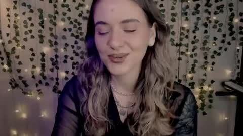 Snapshot of risha_laass chatting on February 1, 7:23 pm risha_laass online show from February 1, 7:23 pm