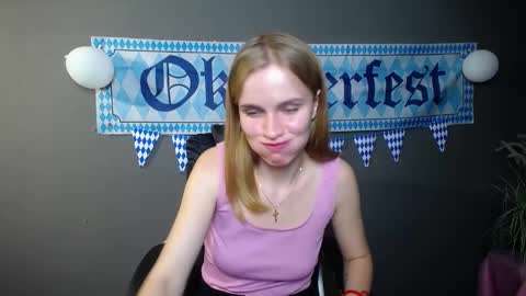 Snapshot of ritakiskis chatting on October 12, 7:38 pm ritakiskis online show from October 12, 7:38 pm