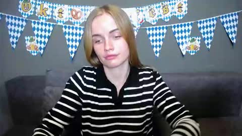 Snapshot of ritakiskis chatting on September 29, 7:41 pm ritakiskis online show from September 29, 7:41 pm