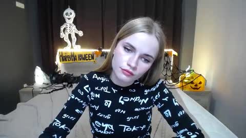 Snapshot of ritakiskis chatting on October 22, 8:36 pm ritakiskis online show from October 22, 8:36 pm