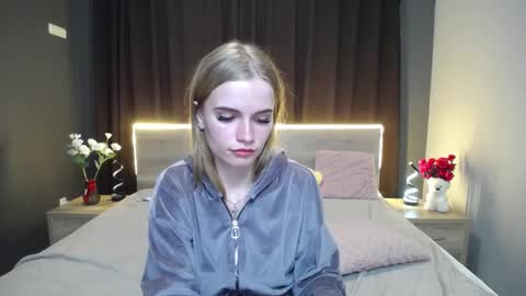 Snapshot of ritakiskis chatting on September 18, 7:23 pm ritakiskis online show from September 18, 7:23 pm