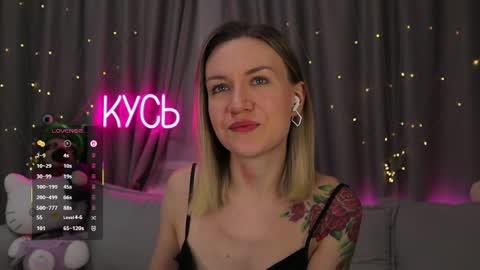 Rita online show from April 15, 8:53 pm