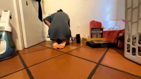 roarmance1 online show from November 24, 5:48 pm