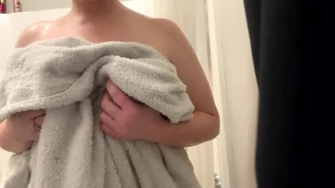 robyn6869 online show from January 30, 12:18 am