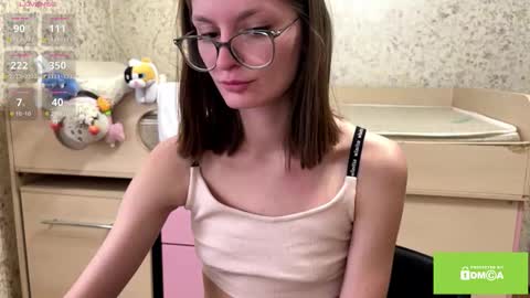 robynsentinella online show from March 24, 6:30 am