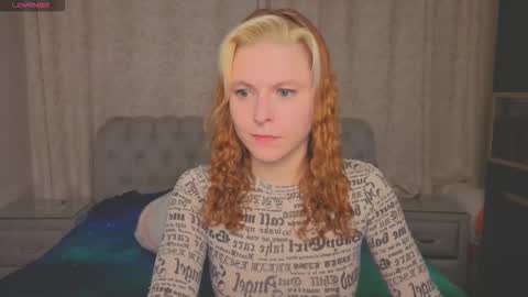 Snapshot of rocky_foxy chatting on September 21, 8:18 pm Rockel online show from September 21, 8:18 pm