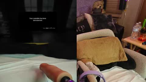 Snapshot of roknblaze chatting on October 31, 3:41 am Rok-N-Blaze online show from October 31, 3:41 am