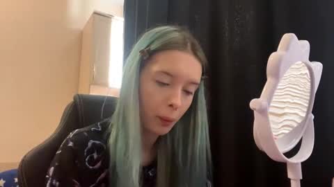 Stacy online show from February 22, 8:26 am