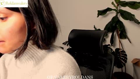 Valery Roldans online show from December 13, 2:10 am