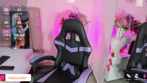 Snapshot of rolyloren chatting on February 2, 8:51 pm Marcela online show from February 2, 8:51 pm
