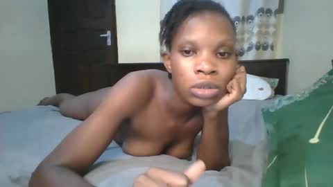 Snapshot of romantic2u4 chatting on October 23, 8:48 pm Emma online show from October 23, 8:48 pm