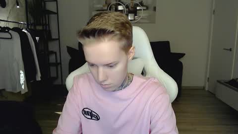 Roni online show from February 14, 10:14 pm