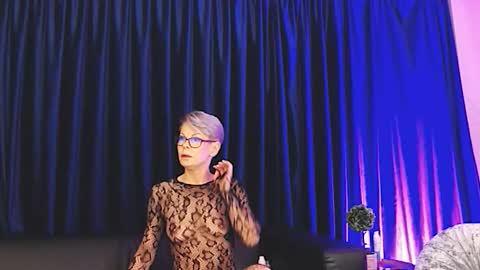 Rose online show from February 28, 7:30 am