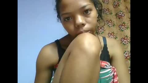 rosah225127 online show from May 29, 4:32 am