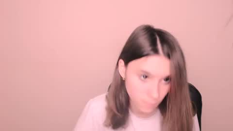 Snapshot of rosalais_ chatting on October 21, 6:39 am Rose online show from October 21, 6:39 am