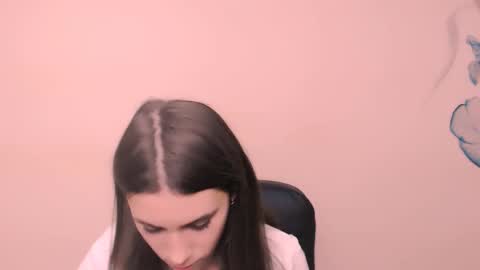 Snapshot of rosalais_ chatting on October 30, 8:05 am Rose online show from October 30, 8:05 am