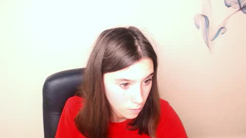 Snapshot of rosalais_ chatting on October 8, 7:56 am Rose online show from October 8, 7:56 am