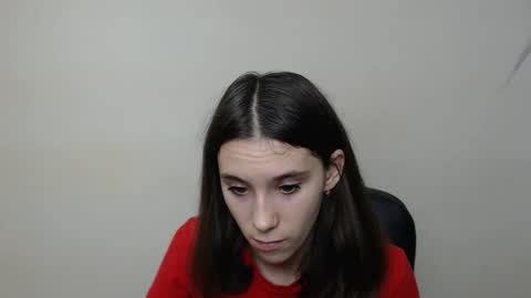 Snapshot of rosalais_ chatting on September 24, 7:18 am Rose online show from September 24, 7:18 am