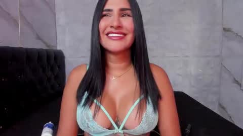 Snapshot of rosalia_04 chatting on October 22, 7:08 pm ROSALIA insta rosalia 10hoot online show from October 22, 7:08 pm