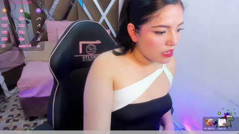 ROSALIIE online show from March 12, 7:38 pm