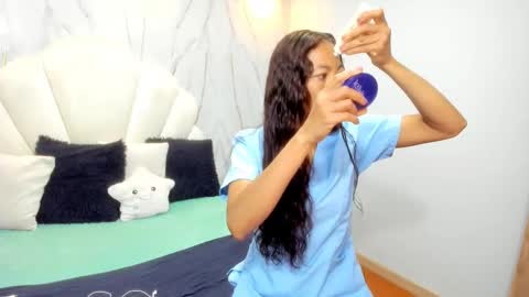 Snapshot of rosalinda_cortez chatting on March 10, 12:38 pm Rosalinda online show from March 10, 12:38 pm