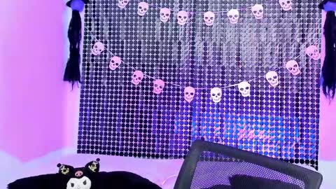 Ally online show from November 14, 9:15 pm