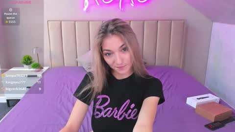 Snapshot of rose_dixon chatting on September 30, 1:22 am Kimberlly online show from September 30, 1:22 am