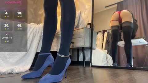 rose_sunny online show from September 12, 7:29 am