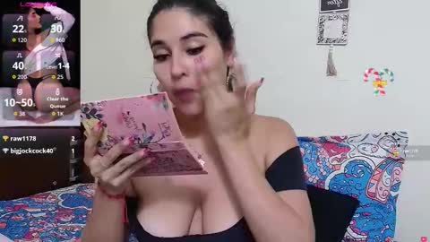 Snapshot of rose_towers4 chatting on October 13, 12:02 am rose_towers4 online show from October 13, 12:02 am