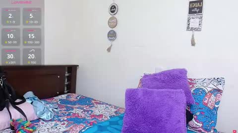 Snapshot of rose_towers4 chatting on October 11, 10:53 am rose_towers4 online show from October 11, 10:53 am