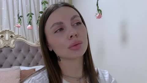 Rose Hubbard online show from February 12, 7:13 am