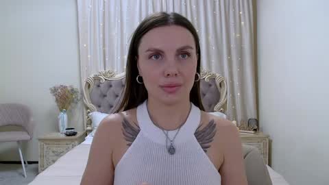 Rose Hubbard online show from January 22, 3:18 pm