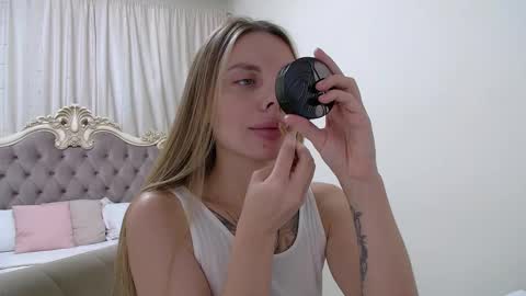 Rose Hubbard online show from September 16, 6:10 am