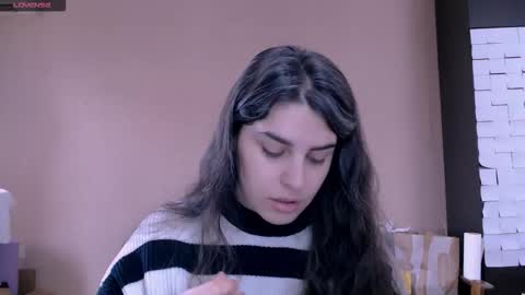 Rose online show from December 4, 7:43 am