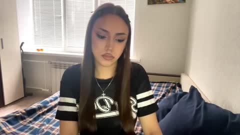 Mimi online show from September 27, 12:01 pm