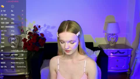 Snapshot of roses_kate chatting on September 12, 11:39 am Sweety Kate online show from September 12, 11:39 am