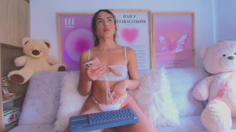 Rosette  online show from February 7, 3:52 pm